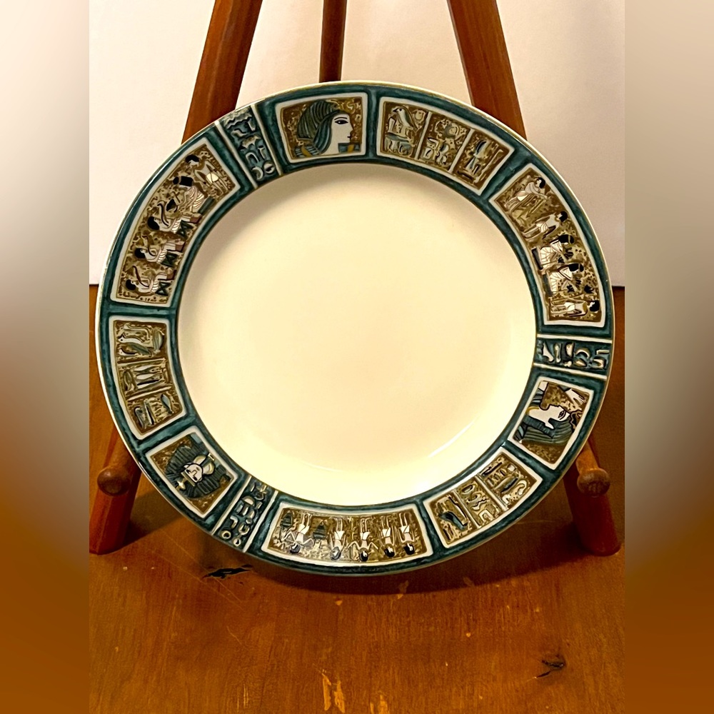 Furio Contemporary/Casuals Egyptian King Tut Salad/Dessert Plate. Price/Plate